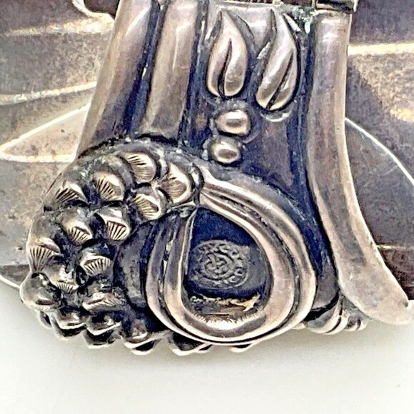 Taxco Sterling Silver Hinged Clamper Cuff Bracelet Quetzalcoatl Dragon Repousse - Picture 4 of 8